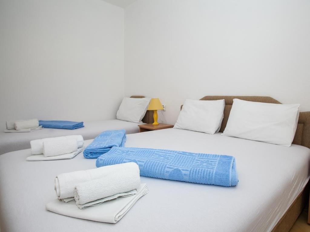 Daria Apartments Cattaro Esterno foto